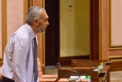 މިނިސްޓަރު މުއިއްޒު މާދަމާ މަޖިލީހަށް ހާޒިރު ކުރަނީ