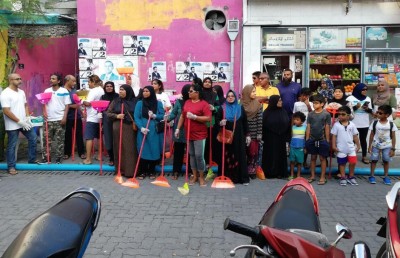މާފަންނު މެދު ދާއިރާގެ މީހުން ސާފުކުރުމުގައި ނަމޫނާ ދައްކައިފި