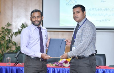 ޕޮލިޓެކްނިކްގެ ދަރިވަރުން ސްޓެލްކޯގައި ތަމްރީންކުރަނީ