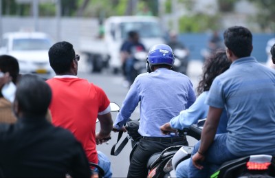 ހިލޭ ބަހާ ހެލްމެޓް ލިބޭނީ ކޯހެއް ފުރިހަމަކުރުމުން: މިނިސްޓަރު