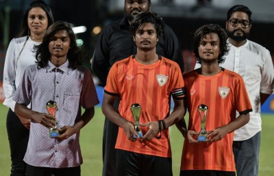 އީގަލްސް އިން ހަތަރު ވަނަ ފަހަރަށް ޔޫތު ޗެމްޕިއަންޝިޕް ކާމިޔާބުކޮށްފި