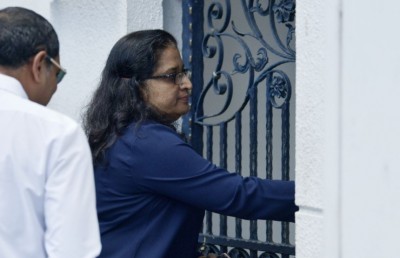 އާޒިމާގެ މައްޗަށް އުފުލި ދައުވާގެ ލިޔުންތައް ހަވާލުކޮށްފި