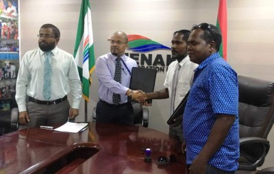 ފެހެންދޫ އަދި މާރަންދޫގައި އާ އިންޖީނުގެއެއް އަޅަނީ