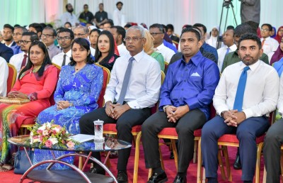 ތައުލީމު ދިނުމުގައި ދިވެހި ބަސް ބޭނުން ކުރަން ޖެހޭ: ރައީސް