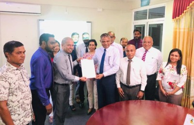 މައުމޫންގެ އާ ޕާޓީ އުފެއްދުމުގެ ހުއްދަ ދީފި