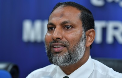 އަޅަން ޖެހޭ ފިޔަވަޅު އެޅުމަކީ އަނިޔާވެރިވުމެއް ނޫން: ހޯމް މިނިސްޓަރު
