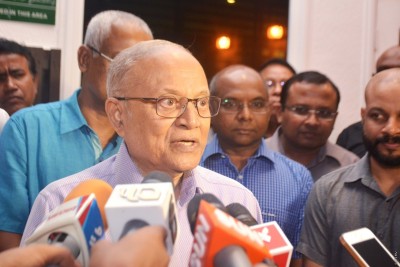 އޭސީސީއަށް އަޅުގަނޑު ދާނަން، އެބޭފުޅުން އަންނާކަށް ނުޖެހޭނެ: މައުމޫނު