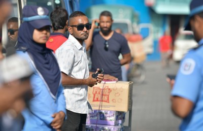 ޔާމީންގެ ފުރަތަމަ ޝަރީއަތް: މާޔޫސްކަމާއި ޝަކުވާ!