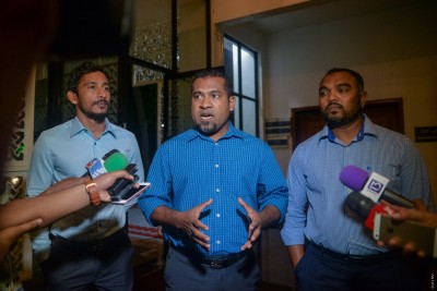 މަސީހު ބޭރު ވެއްޖެނަމަ ގައުމު ހަލަބޮލިވާނެ، މެމްބަރުން އެފުރުސަތެއް ނުދޭނެ: ޚަލީލް