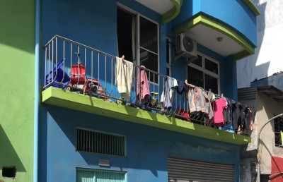 ގެއެއްގެ މަތިން ވީލްޗެއާ ފުރޮޅެއް ވެއްޓި ކުއްޖަކަށް އަނިޔާވެއްޖެ