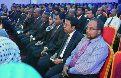 ކަންބޮޑުވުންތަކާ އެކު ގިނަ އަދަދެއްގެ ފަނޑިޔާރުން ޕެޓިޝަނެއް ހުށަހަޅައިފި