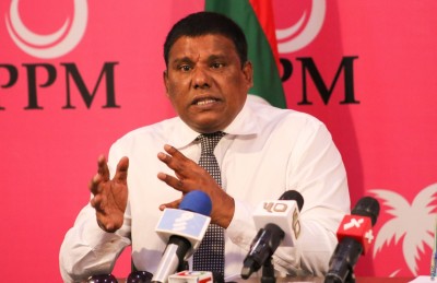 މެމްބަރު އަހުމަދު ރަޝީދު ސޮއިކުރާ ވީޑިއޯ ވެސް އެބައޮތް: މުސްތަފާ