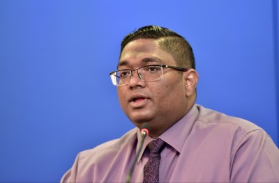 އަނިލްގެ ލަފައެއް، ޒިންމާއެއް ވެސް ނެތް؟