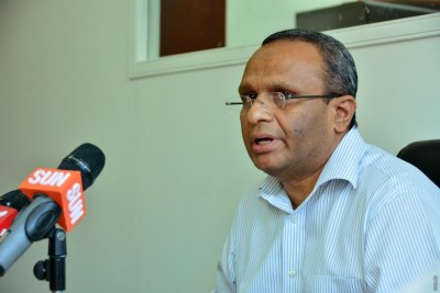 ވާޒީފާއާއި ބިމާބޭހޭ ގާނޫނަށް އަހުލުވެރިކޮށްދޭ ދެފޮތެއް ނެރެފި