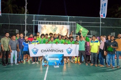 ޕެނަލްޓީގައި ހައުސިން ބަލިކޮށް، ގޭސް އިން ޗެމްޕިއަންކަން ހޯދައިފި