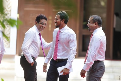 ވަކިވާން އެދުނު މެމްބަރުން ގޮނޑި ސަލާމަތް ކުރުމުގެ ފުރުސަތު އެބަ އޮތް: ނިހާން