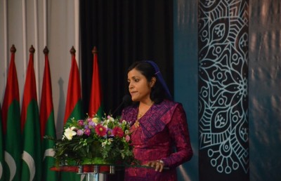 ތާރީޚަކީ ކިޔަވާ ހިތްވާ މާއްދާއަކަށް ހަދަން ޖެހޭ: ޔުމްނާ