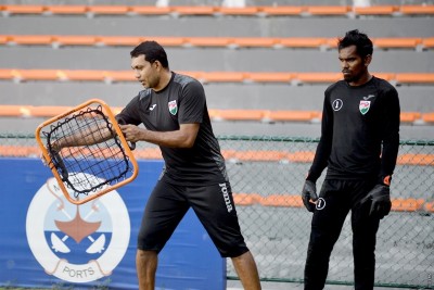 ކީޕަރު އިމްރާން މިލަންދޫ ޓީމަށް