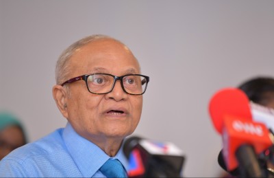 ބިލް ފާސްކުރުން ލަސްކުރާތީ މައުމޫން ކަންބޮޑުވެވަޑައިގަންނަވާ: ތަޒްމީލް