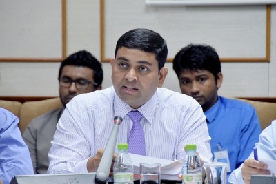 ސަރުކާރާ އެކު މަޝްވަރާ ކުރުމުގެ ފުރުސަތު އިދިކޮޅު ފަރާތްތަކަށް އަދިވެސް އެބައޮތް: ޝައިނީ