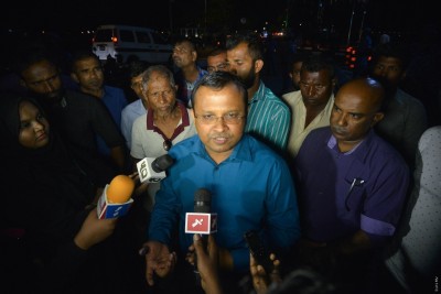 ފުލުހުންގެ ސަފު ފޫއަޅުވާލި މައްސަލާގައި ރިޔާޒާއި ފަލާހު ފުލުހަށް