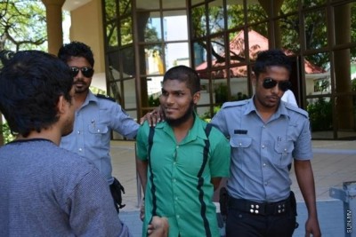 ދައުލަތުގެ އިސް ބޭފުޅަކު ރިސޯޓެއްގައި ހުމާމްއާ ބައްދަލުކުރި މައްސަލަ ދަނީ ބަލަމުން: ރައީސް