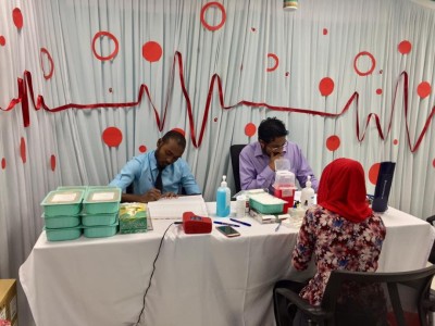 މީރާއިން ލޭ ހަދިޔާ ކުރުމުގެ ޕްރޮގްރާމެއް ފަށައިފި
