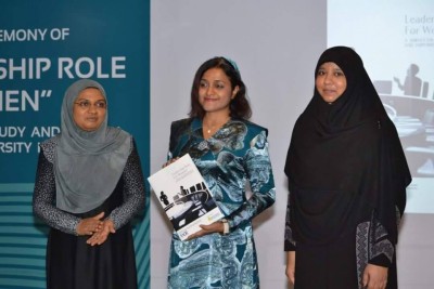 އަންހެނުން އިސް މަގާމުތައް އަދާކުރުމަށް ހުރަހެއް ނެތް: ދުންޔާ