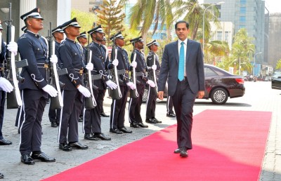 އިންޑިއާގެ އާ ސަފީރުގެ މަގާމުގެ ފަތްކޮޅު ރައީސަށް އަރުވައިފި