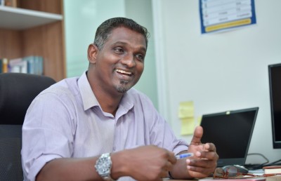 މަންޓާ އެއާގެ ކެޕްޓަން ހަނީފް: ހަޔާތުގެ ބޮޑު ބައި އުދުހުމުގައި!
