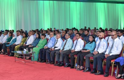 ގައުމު އިސްލާހު ކުރެވޭނީ ރައްޔިތުންގެ މަޖިލިސް ޒިންމާދާރުވެގެން: މައުމޫން