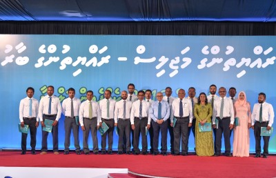 ގައުމު އިސްލާހު ކުރެވޭނީ ރައްޔިތުންގެ މަޖިލިސް ޒިންމާދާރުވެގެން: މައުމޫން