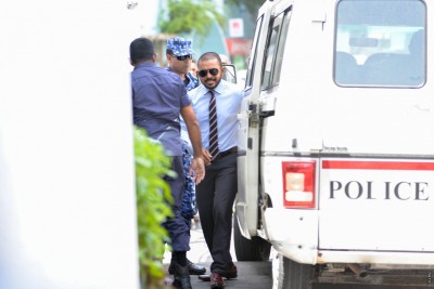 ދައުލަތުން ޝަރީއަތަށް ކަންކަން ހުށަހަޅަނީ އޮޅުވާލައިގެން: އަމީތުގެ ވަކީލު