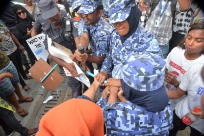 ފުލުހުންގެ އަބުރާ ބެހޭ ނަމަ ފިޔަވަޅު އަޅާނެ ކަމުގެ އިންޒާރު ދެއްވައިފި