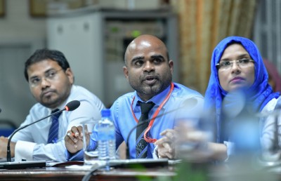 އިދާރާތަކުން މައުލޫމާތު ދޭން ދެކޮޅު ހެދި، ޚިޔާނާތާ ގުޅޭ ލިޔުންތައް ހޯދީ ހާވައިގެން: އޭސީސީ