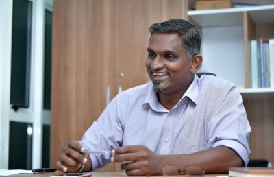 މަންޓާ އެއާގެ ކެޕްޓަން ހަނީފް: ހަޔާތުގެ ބޮޑު ބައި އުދުހުމުގައި!