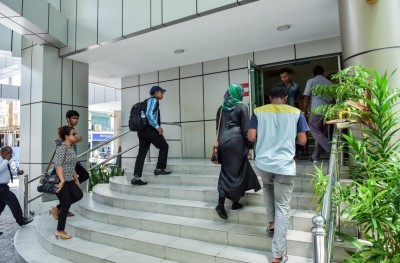މުޅި ކޯހުން އެއްވަނަ، އެކަމަކު ވަޒީފާއެއް ނެތް!
