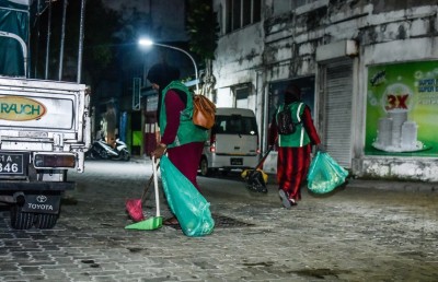 މާލޭގެ މަގުތައް ސާފުކުރާ ވެމްކޯގެ އަންހެނުންގެ ވާހަކަ