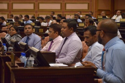 މަޖިލީހުގެ މި ދައުރު ބާއްވަން ޖެހެނީ 39 ޖަލްސާ، ބޭއްވުނީ އަށް ޖަލްސާ!
