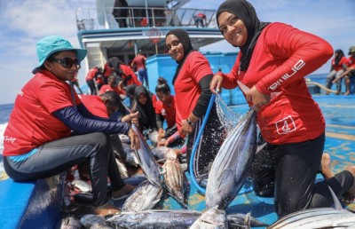 އަންހެނުންގެ ދުވަސް ފާހަގަކުރުމަށް ބީއެމްއެލްގެ މުވައްޒަފުން މަހަށް