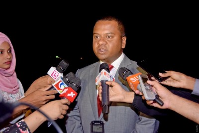 28 މެމްބަރުންގެ ވޯޓާ އެކު ލަންކާ ސަފީރުކަމަށް މުންދުގެ ނަން ފާސްކޮށްފި