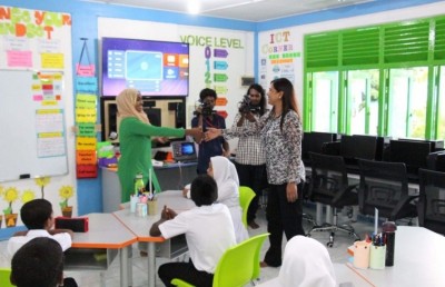މަދު ދަރިވަރުން ތިބޭ ސުކޫލްތަކަށް އަމާޒުކޮށްގެން މަލްޓިގްރޭޑް ޓީޗިން ތައާރަފްކޮށްފި