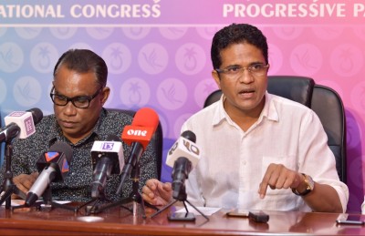 ރައީސް ވެރިކަމުން ދުރުކުރަން މަސައްކަތް ކުރަނީ ނަޝީދު: ޕީޕީއެމް