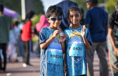 ކުޑަކުދިންގެ ދުވުމާ އެކު މޯލްޑިވްސް އިންޓަނޭޝަނަލް މެރެތަން ކާމިޔާބުކަމާ އެކު ނިންމާލައިފި