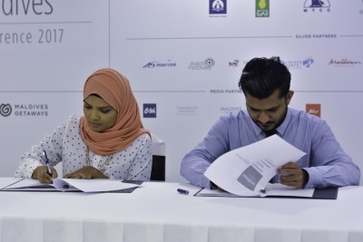 ގެސްޓްހައުސް މޯލްޑިވްސް ކޮންފަރެންސްގެ ޕާޓްނަރުންނާއެކު ސޮއިކޮށްފި