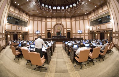 އާންމު އިންތިހާބު: ވޯޓު ގަނެ ވިއްކުމުގެ ވިޔަފާރިއެއް؟