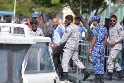 ރިޝްވަތު ދައުވާގެ ލިޔުންތައް ފާރިސްއާ ހަވާލުކޮށްފި
