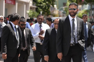 54 ވަކީލުން ސަސްޕެންޑް ކުރުމާއެކު، ޝަރީއަތްތައް ހުއްޓުމަކާ ދިމާލަށް!؟