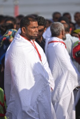 ހާލުގައި ޖެހުނު ދިވެހި ހަތަރު ހައްޖުވެރިއަކަށް ސަރުކާރުން އެހީވެއްޖެ