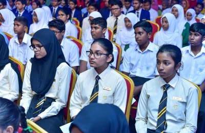 ގްރޭޑު 9 އަށް ސޯޝަލް އަދި ޕީއީ ކިޔަވައިދިނުން ވަގުތީ ގޮތުން ހުއްޓާލައިފި
